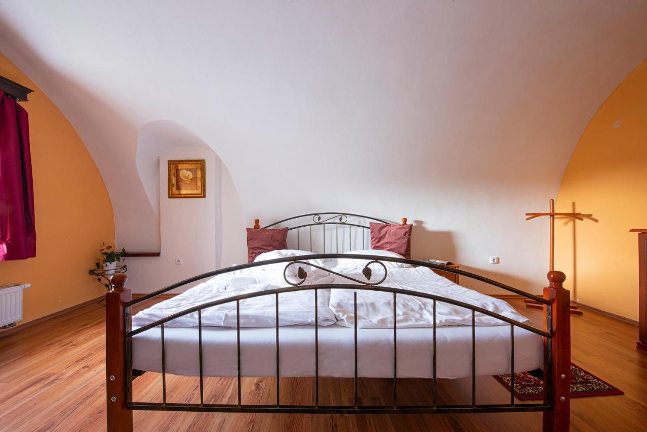 Penzion Familia Otel Poprad Dış mekan fotoğraf